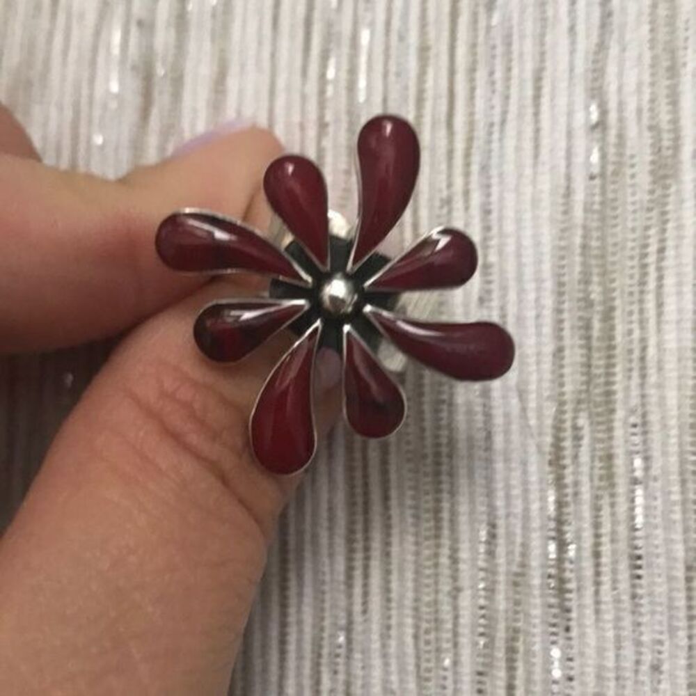 Flower ring semi-precious garnet stone silver